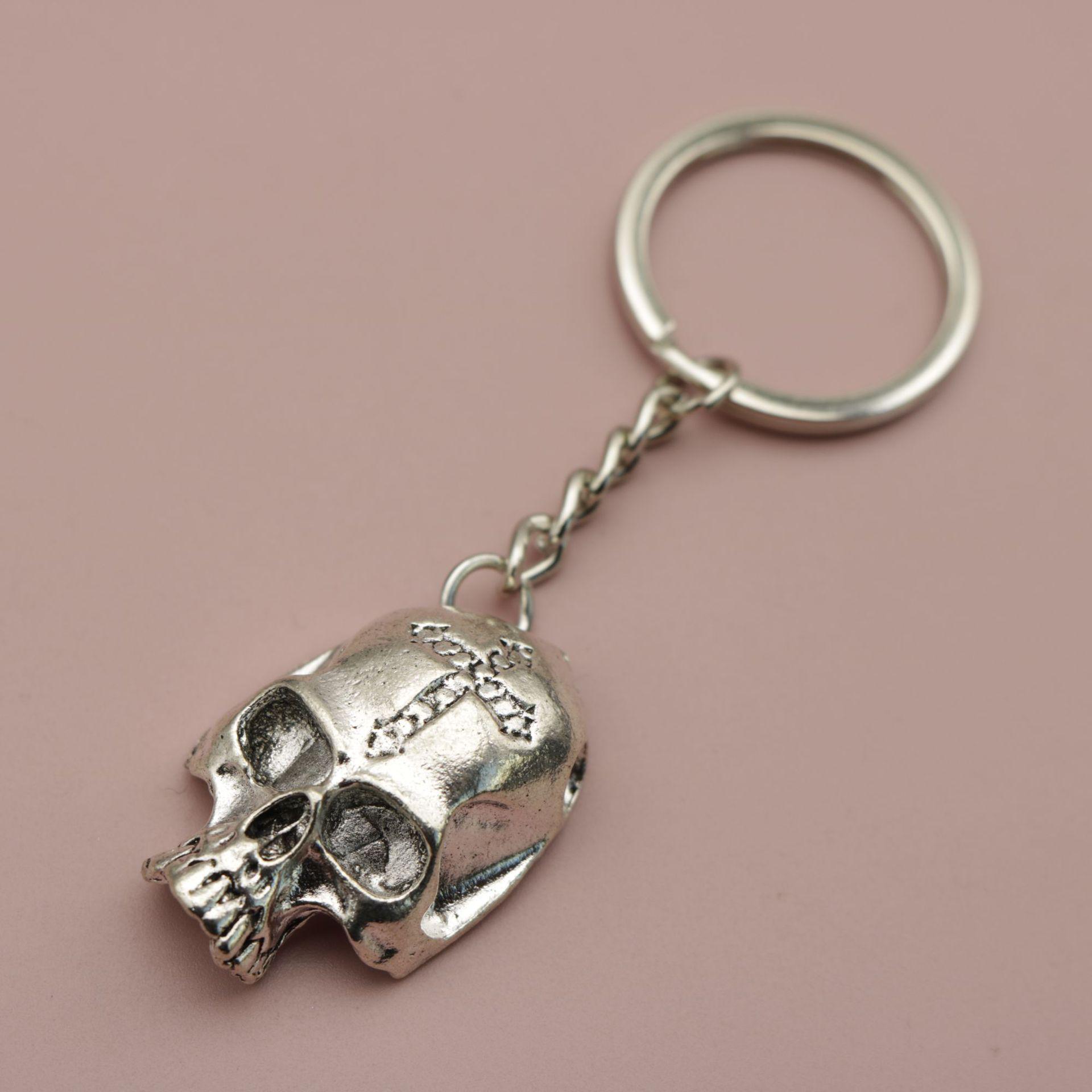 Xiyin Simple Skull Keychain Pendant