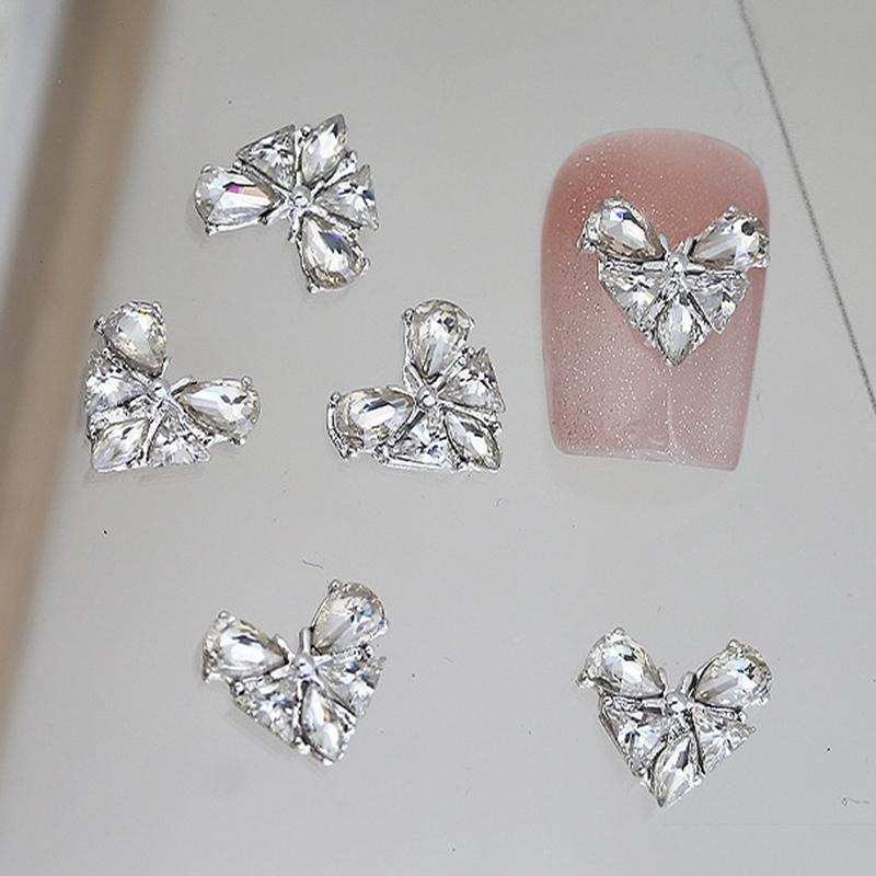 2Pcs Retro Nail Accessories With Diamond Inlaid Sparkling Zircon Large Butterfly Love Heart Colorful Diamond Love Nail Charms