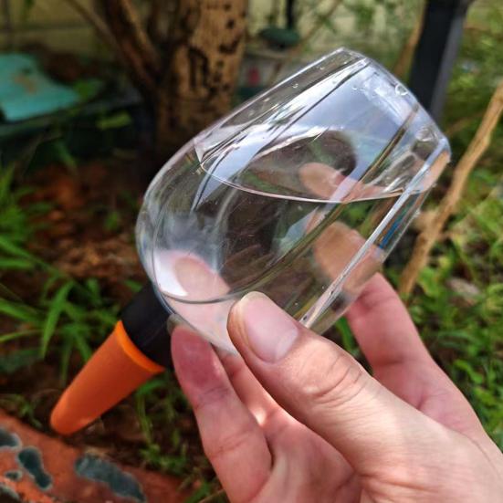 Self Watering Bulbs 500ml/350ml Large Watering Balls Planter Insert Slow Release Automatic Watering Globes for Houseplants Outdoor Plants