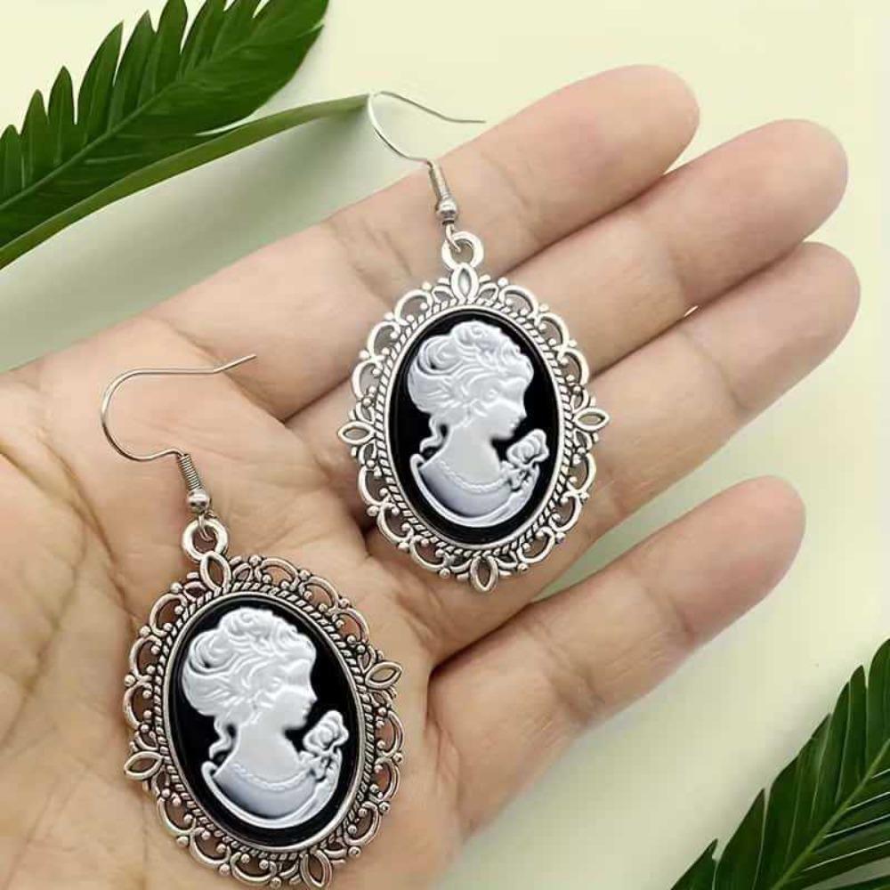 Boucles d'oreilles pendantes Ovales Filigranées Camée Portrait Vintage Noir Blanc Dame Victorienne Boucles d'oreilles pendantes pour Femmes Bijoux Gothiques Cadeaux