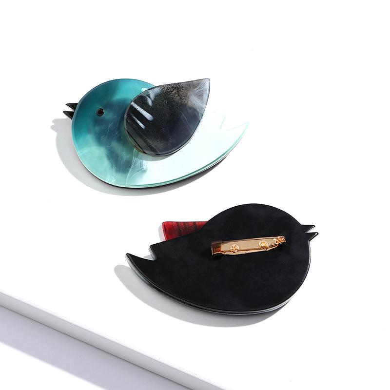 SKEDS Fashion Cute Bird Acrylic Brooches For Women Men Cartoon Vintage Badges Lapel Pins Unisex Clothes Coat Animal Brooch Pin
