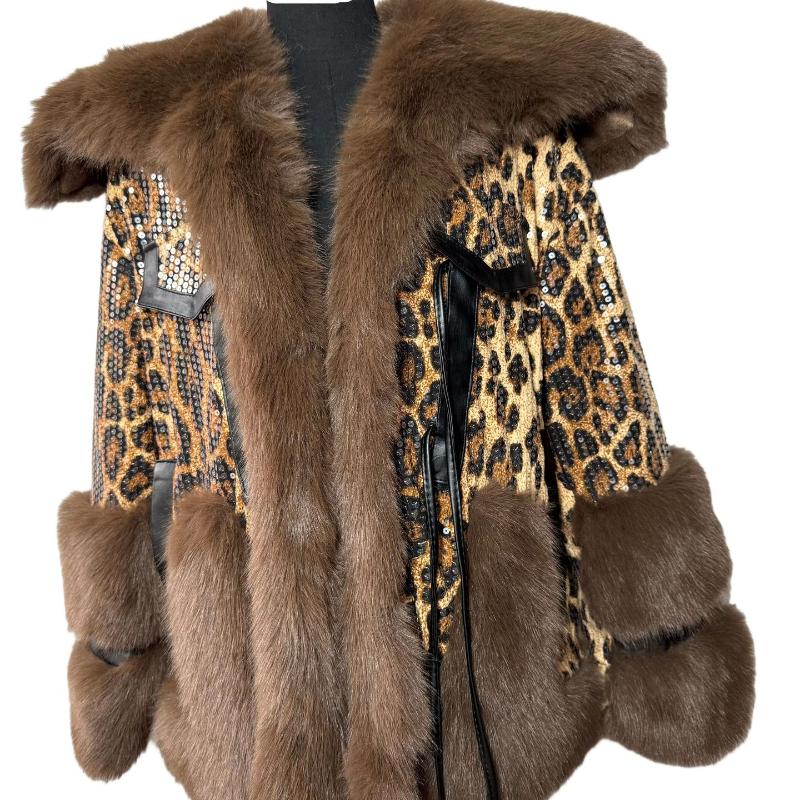 

New Fur Coat for 2025 one size fits all темно-коричневого кольору