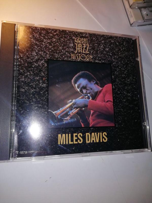 

CD MILES DAVIS - Kind of Blue T1879 TF Japan Jazz Used