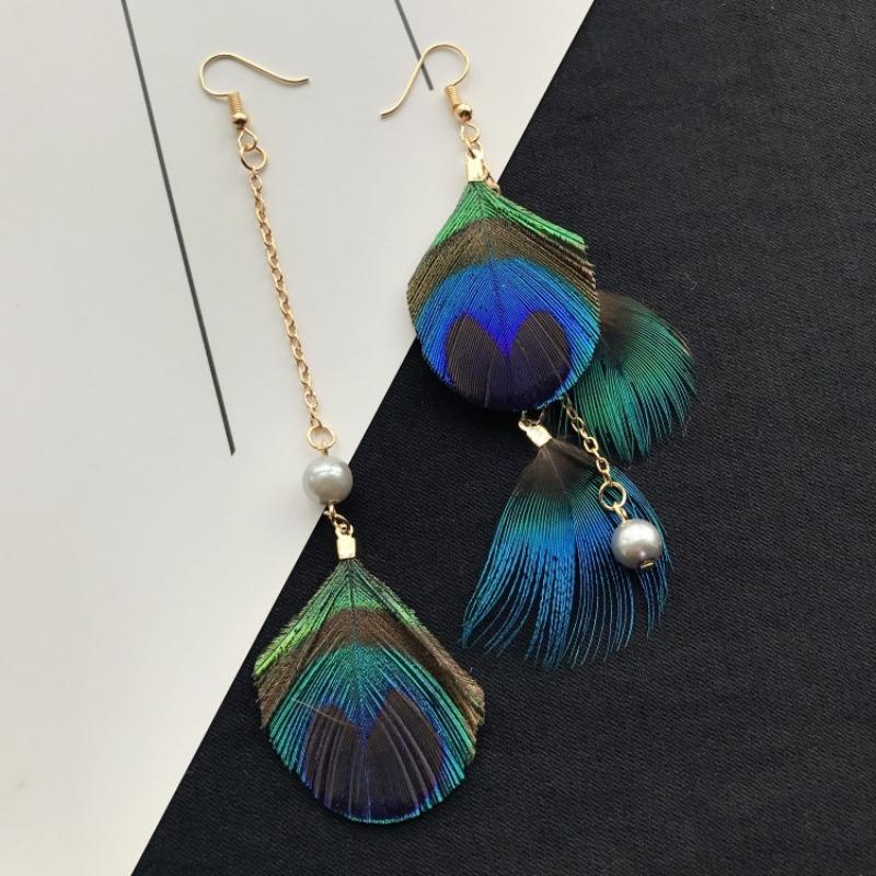 Retro Peacock Feather Fringed Earrings Women's Bohemian Fashion Elegant Temperament Versatile Long Earrings