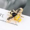 Simple Enamel Bee Brooch Pin Women's Korean Luxury Atmospheric Coat Coat Fashion Cardigan Accessories