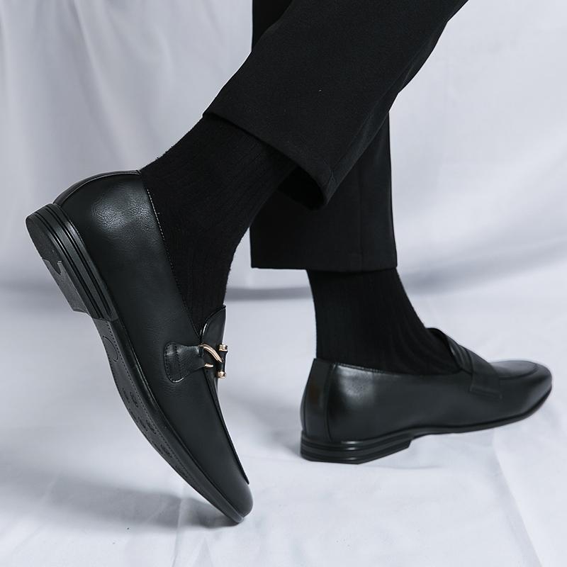 2025 Designer Fashion Mens Loafers Leather Handmade Black Brown Casual Business Dress Shoes Party Wedding Men's Footwear