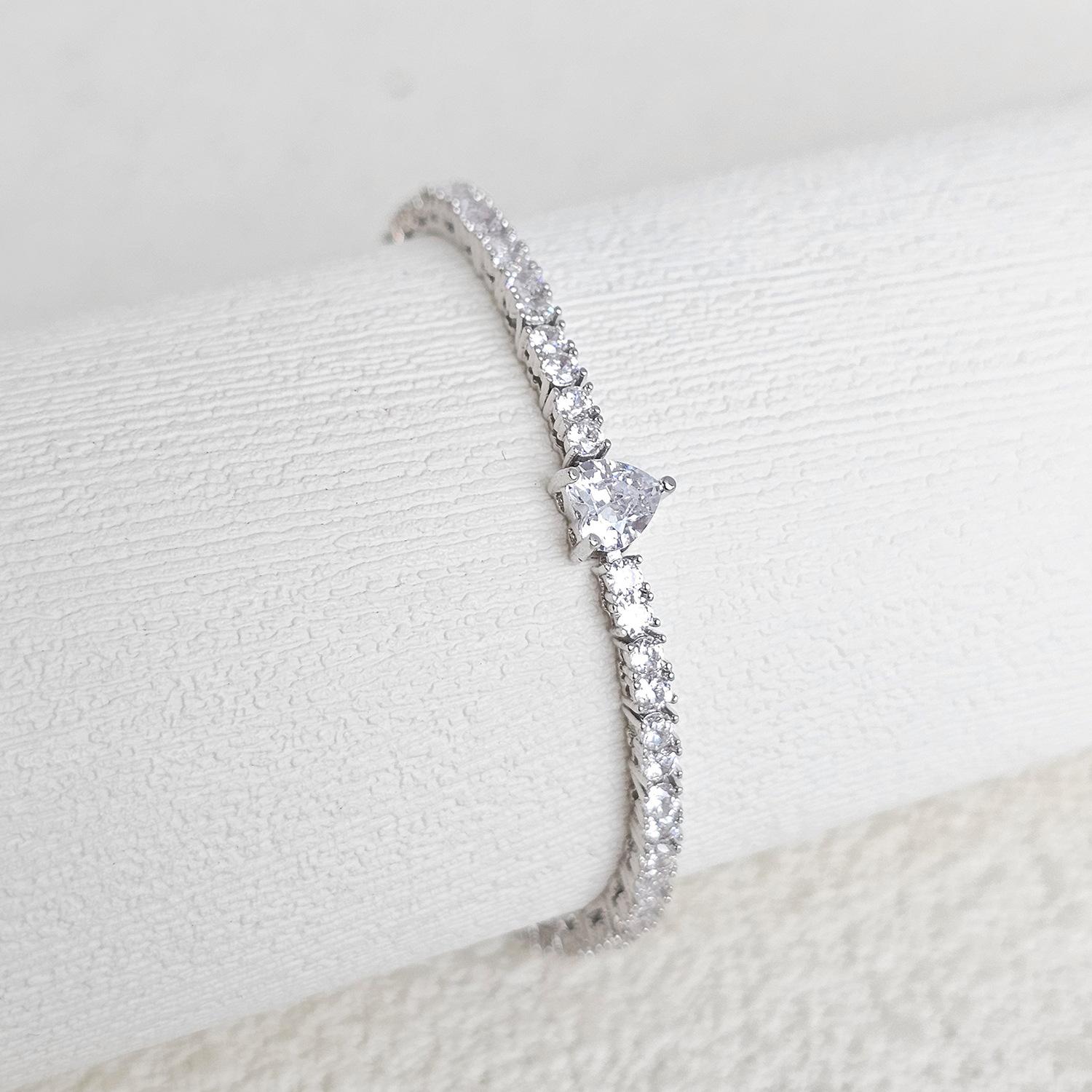 

New star color love zircon bracelet copper gold-plated personalized Valentine s Day jewelry 6.5inch (16.5cm)