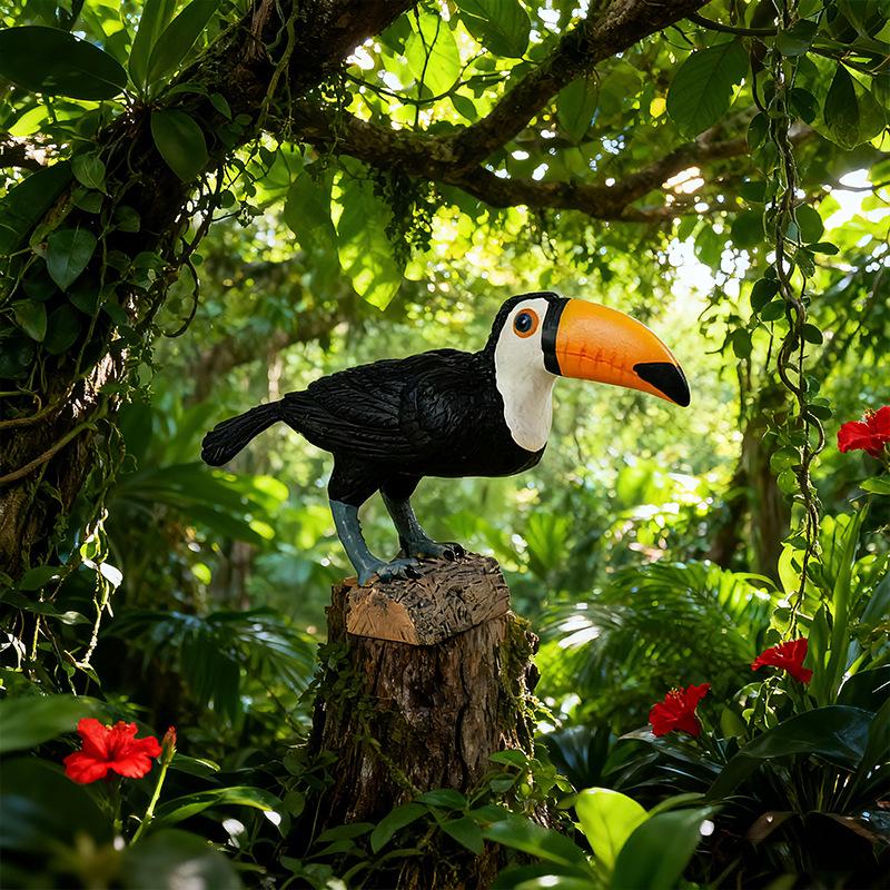 Children's Educational Wild Animal Model: Toucan & Macaw Parrot Toy