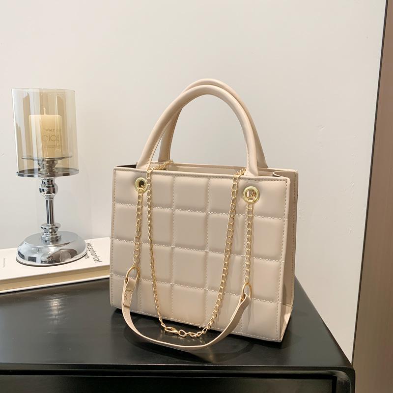 New Style  Simple  Personalized  Retro Casual Texture  Spring Slanted Strap Chain Small Square Bag for Women