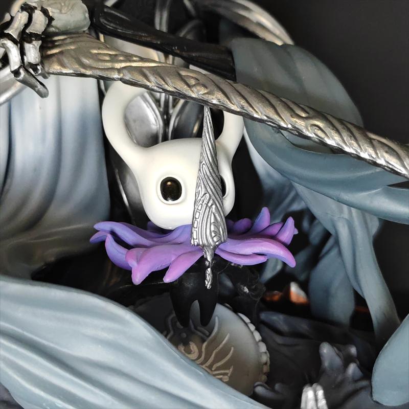 26cm Hollow Knight Reiner Gefäß Sammlerfigur Statue Spielzeug Ornament Anime Spiel Peripherie Desktop Dekoration Geschenk Spiel Fans