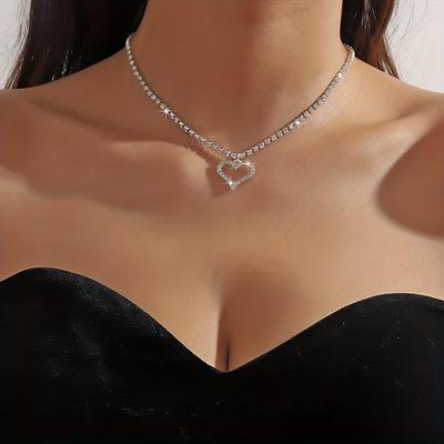 Elegant Zirconia Rhinestone Hollow Heart Necklace with Clavicle Chain