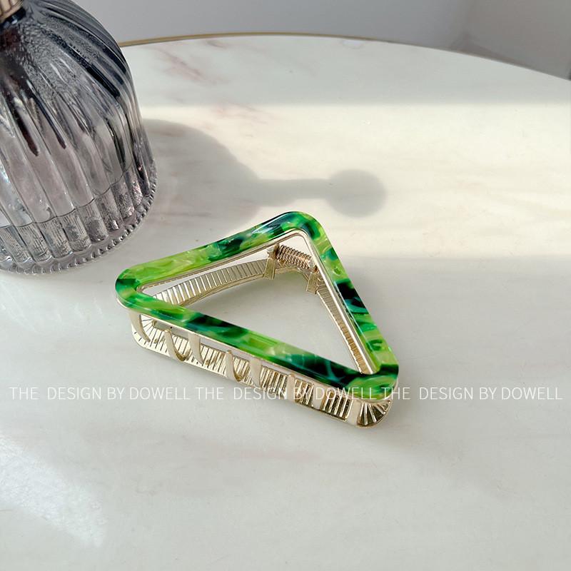 

Elegant And Trendy Medium Size Acetate Triangle Hair Claw Clip For Fresh Hairstyles Emerald Green