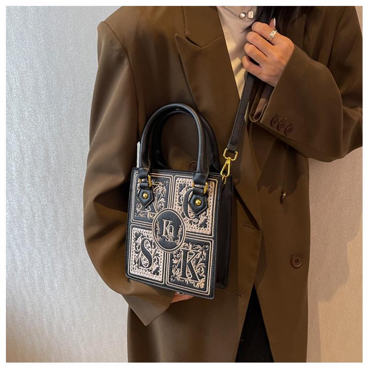 2025 Vysoce kvalitní dámská módní crossbody kabelka - Stylová taška na noty s vynikajícím designem