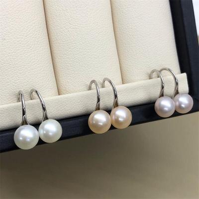 Nové módní 925 Sterling Silver Cenově dostupné náušnice sladkovodní perla Jednoduchý a všestranný stylový ušní háček