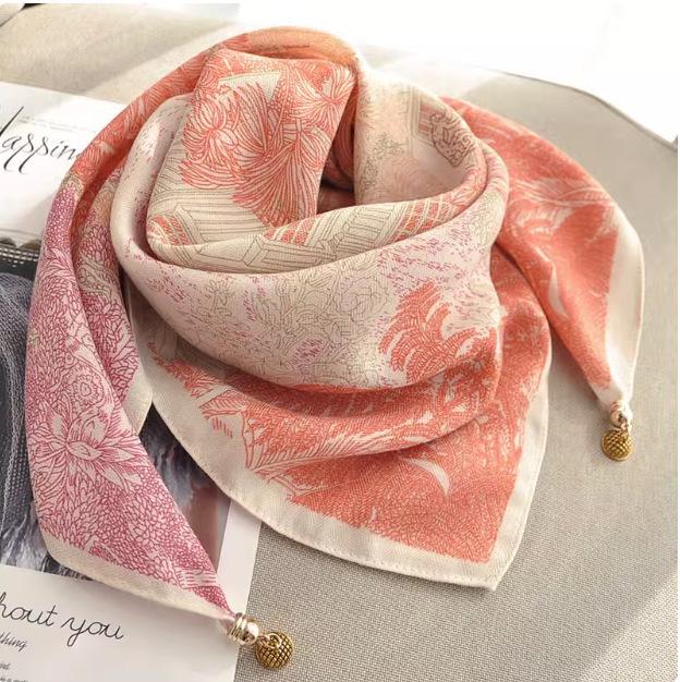 Autumn/Winter Silk Cotton Scarf with Magnetic Buckle - Versatile, High-end Neck Warmer