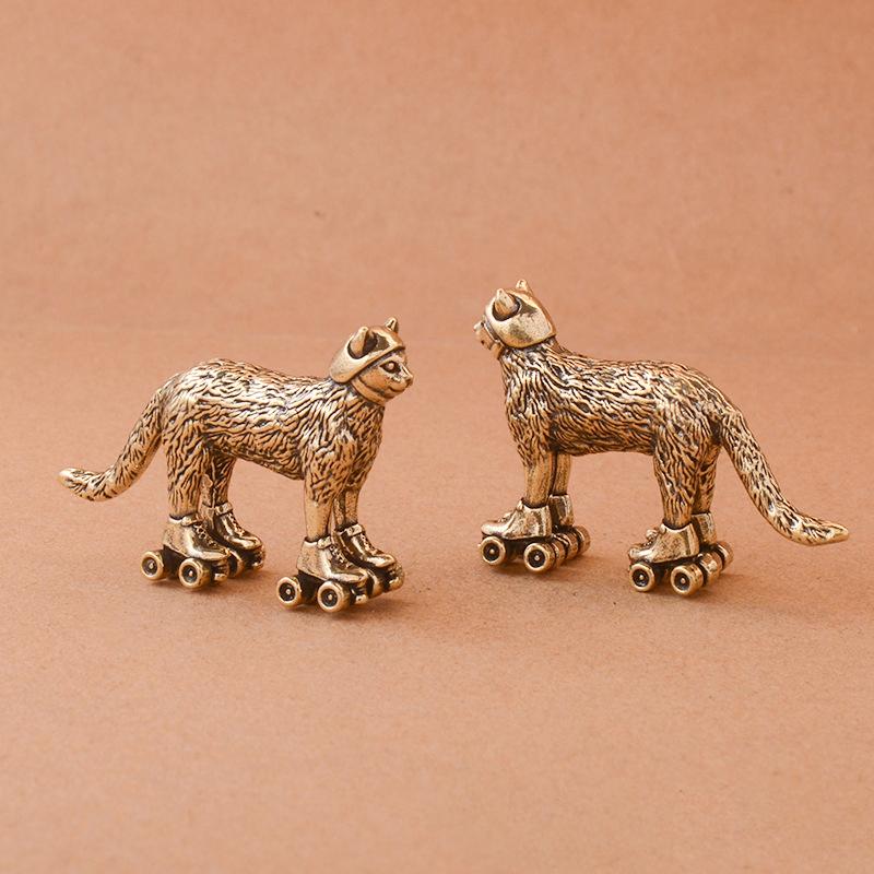 Brass Distressed Ski Cat Figurine Miniature Tea Pet Craft Desktop Small Ornament Animal Home Decor Accessories Children Gift