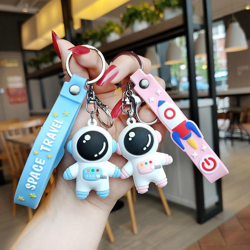 Adorable Cartoon Astronaut Silicone Keychain Cute Couple Bag Charm Creative Gift