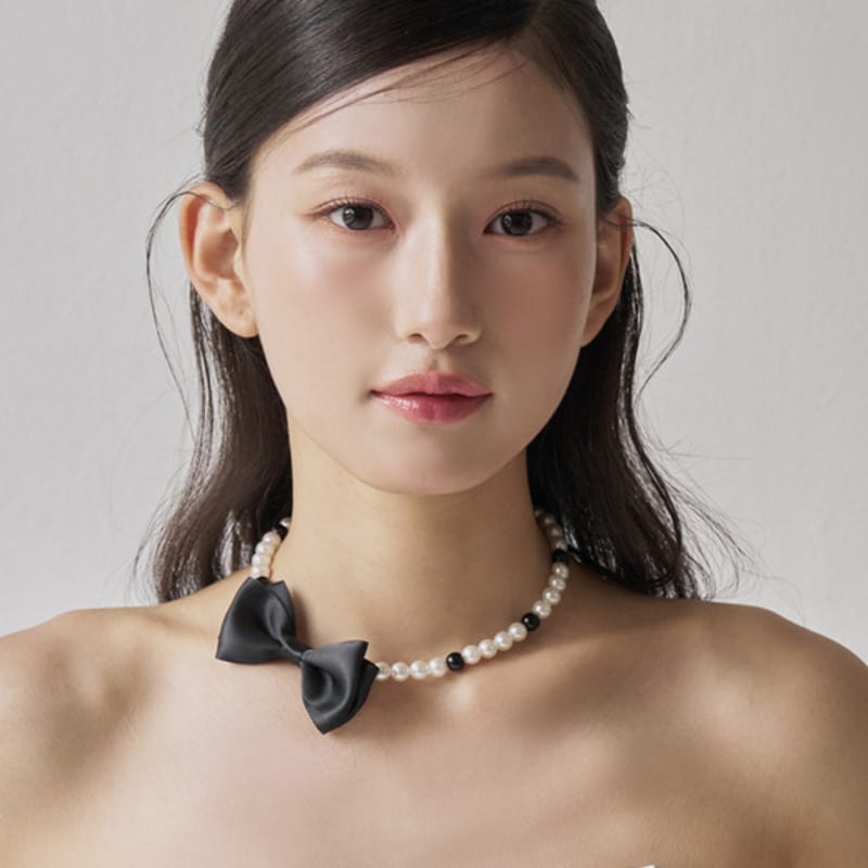 Jean Paul Clarisse Mono Ribbon Pearl Necklace JB-25-007N