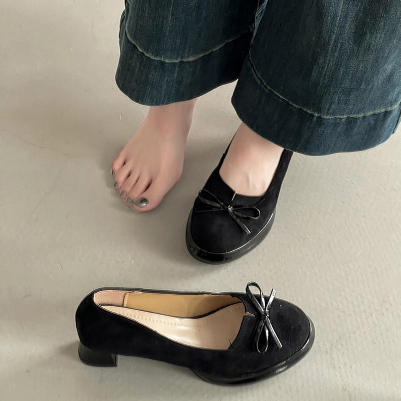 Retro bow light mouth single shoes women's autumn 2025 new thick heel high heels versatile skirt Mary Jane shoes