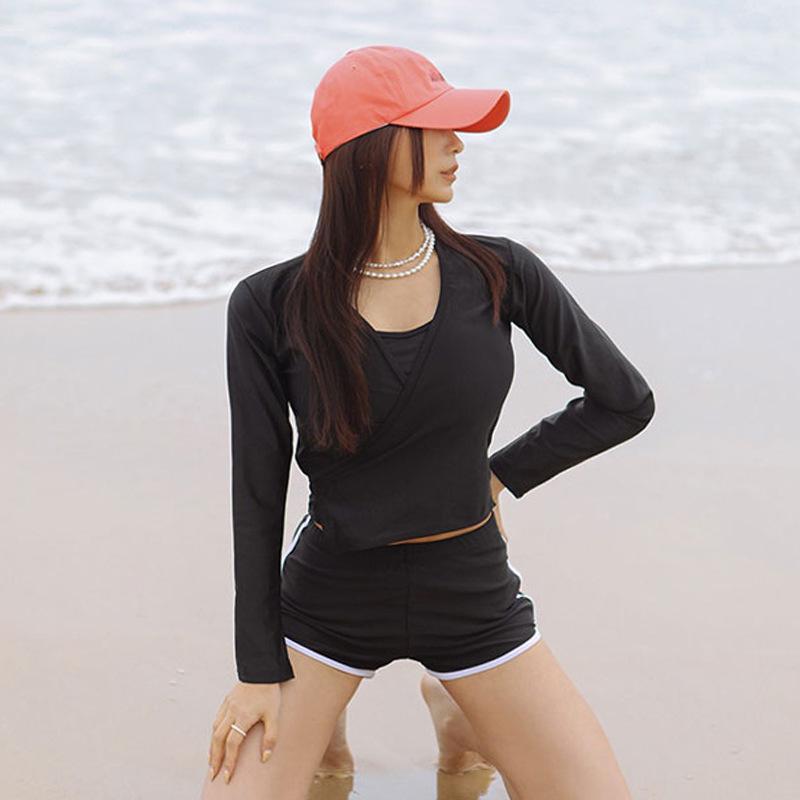 

Korean Tie-Up Three-Piece Long Sleeve Swimsuit - Sporty, High Waist, Tummy Control, Slimming Student Swimwear Medium чорний