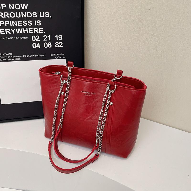 

Сумка большой вместимости женская весна-лето 2025 новая универсальная модная цепочка на плечо сумка для отдыха работа поездки сумка-тоут красный