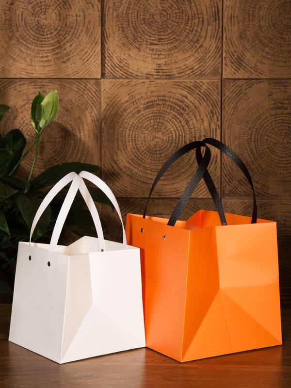 ZISIZ Customized Square Widened Bottom Paper Bag