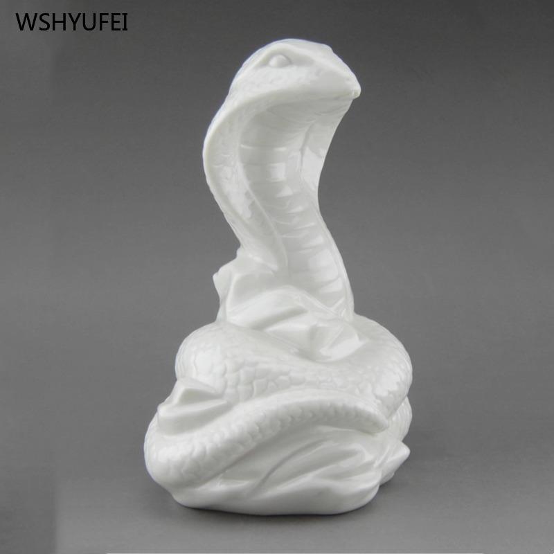 Home Decoration Pei Ajin Zodiac Snake Ornament Zodiac signs: Snake Feng Shui ornaments mascot Ceramic snake 1pcs
