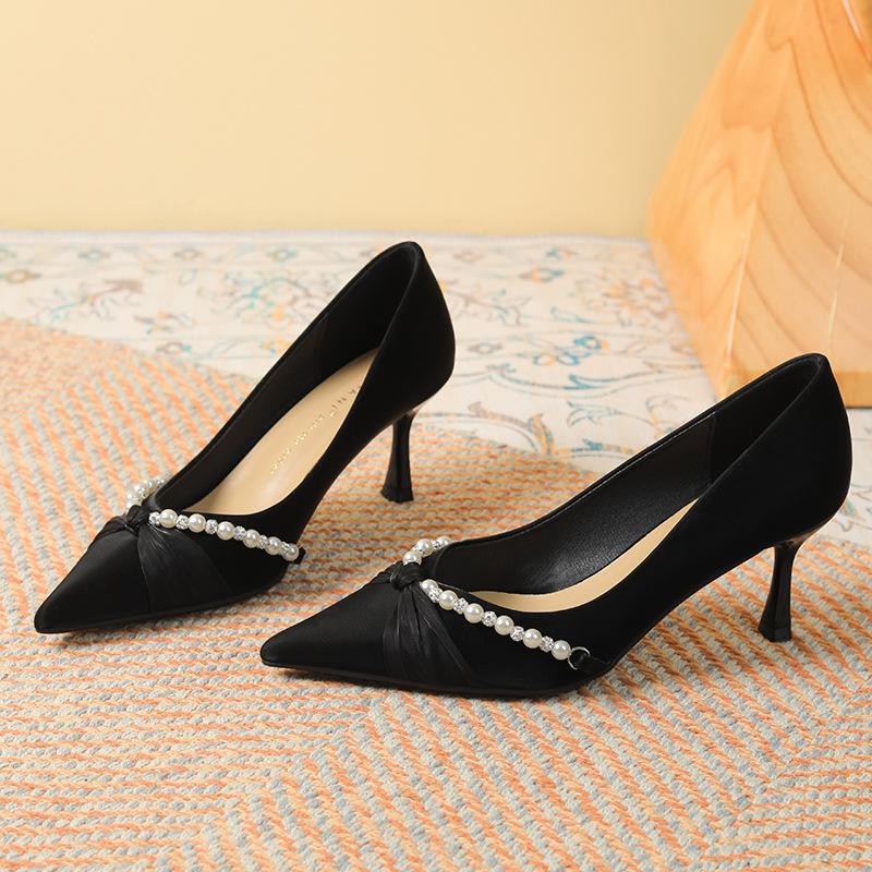 

Туфли Kink Pearl Xiuhe Свадебные туфли Женские Свадебные туфли Сатин Овчина Темперамент Высокий каблук Острый носок Тонкий каблук Одинарные туфли 34 чёрный