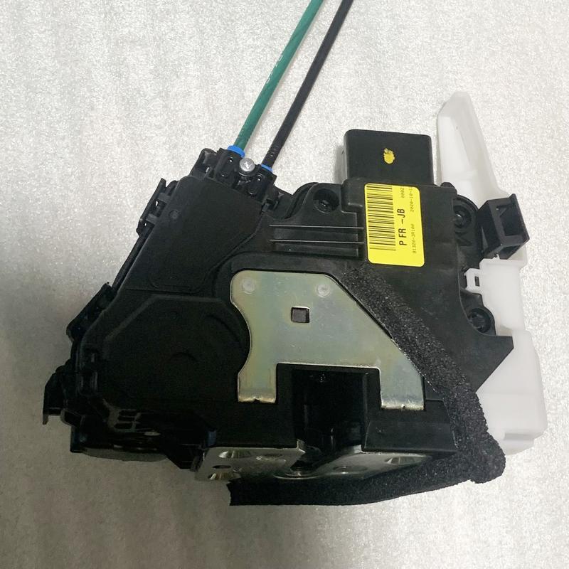 

Оригинальный 813203r100 2014-2016 Cadenza Мотор привода замка передней двери Левый передний Правый передний Для Kia Защелка 813103r100 81320-3r100 813103R100-AS LH