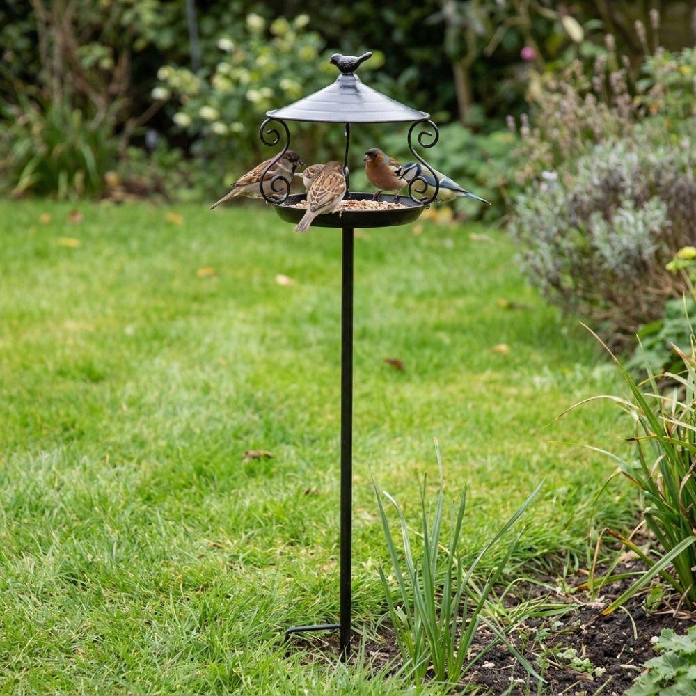 Large Capacity Standing Bird Feeder Iron Art Bird Feeder Tray Easy Clean Bird Water Drinker Garden