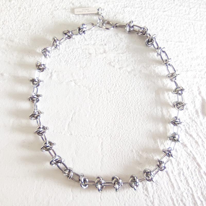 

Узел ожерелье женский хип-хоп холодный ветер ключичная цепочка темперамент простой чокер жемчужная цепочка на шею