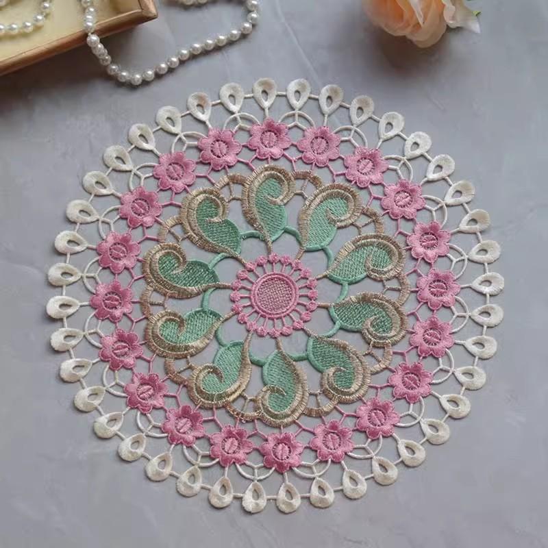 

Классическая американская вышивка крючком круглый цветной коврик для стола ваза бонсай подставка для подноса фруктовая тарелка подставка для столовых приборов украшение для праздничной вечеринки Round 30cm