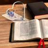 Regalo Cristiano Religione Santa, Fiori Farfalla Viola, Regalo Ispiratore, Con Versetti Biblici e Preghiera Decorazione Desktop Cristiana per Donne, Asilo