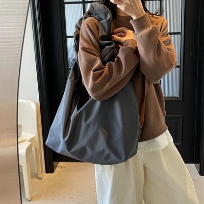 Korean Version of Girl Pleated Underarm Bag 2025 New Lightweight Nylon Messenger Bag Large Capacity Versatile Shoulder Women's Bag