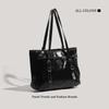 Large Capacity Underarm Bag Women's New Loose Sense Fashion Light Luxury Niche High Sense Commuter Bag