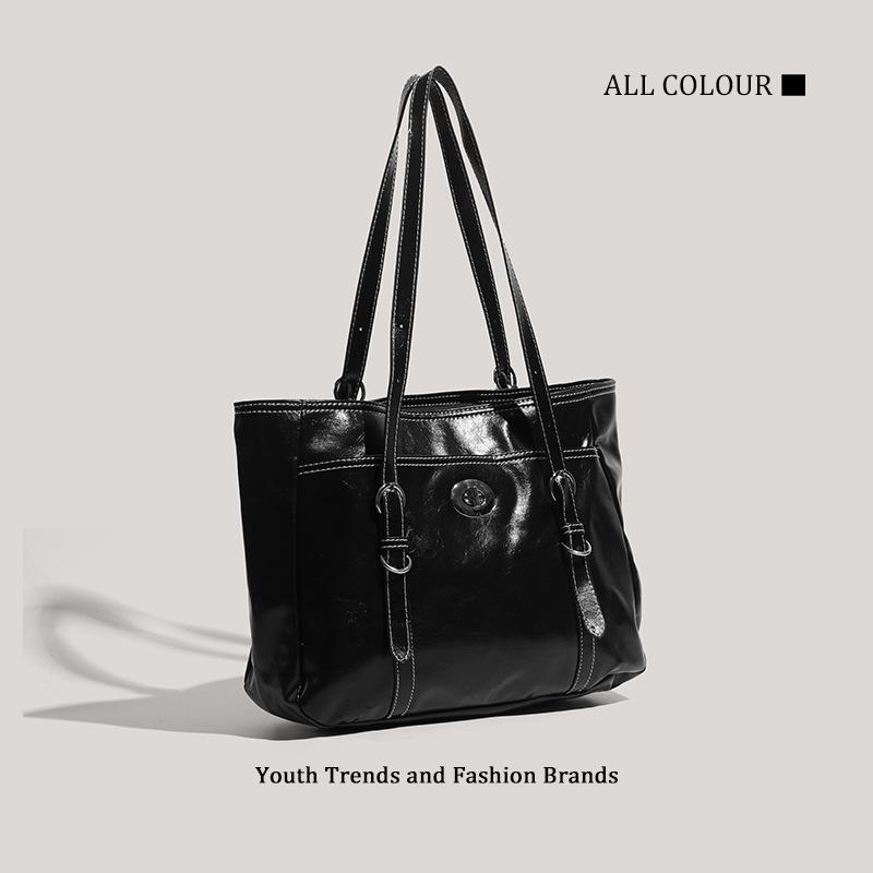 Large Capacity Underarm Bag Women's New Loose Sense Fashion Light Luxury Niche High Sense Commuter Bag