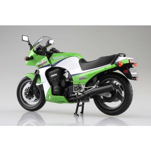 Aoshima Bunka Kyozai (AOSHIMA) Skynet 1/12 Scale Complete Kawasaki GPZ900R Lime Green Motorcycle