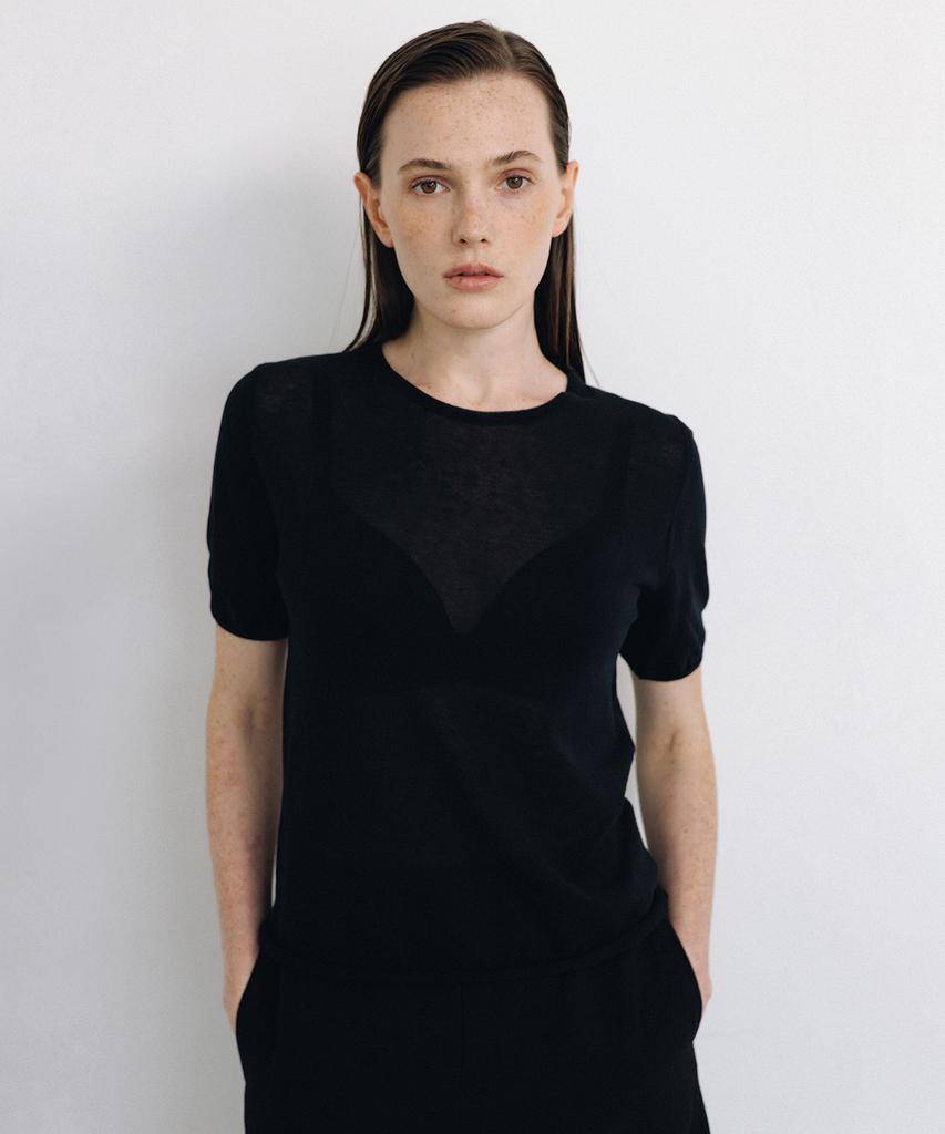 Beullaengkeulumumeon Sheer Half Knit_Black