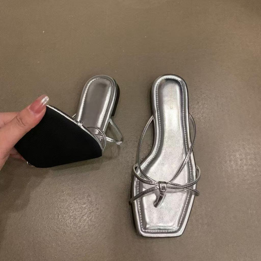 Sandals on the beach, silver sandals 2025 new summer French flat-bottomed flip-flops, fairy shoes