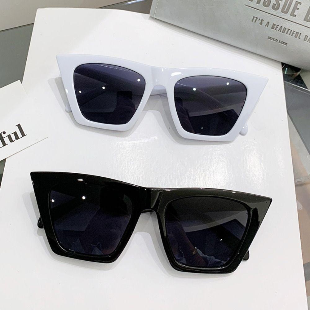 

Eye Protection Butterfly Shape Sunglasses Large Frame Street Shooting Sun Glasses for Women White-Gray