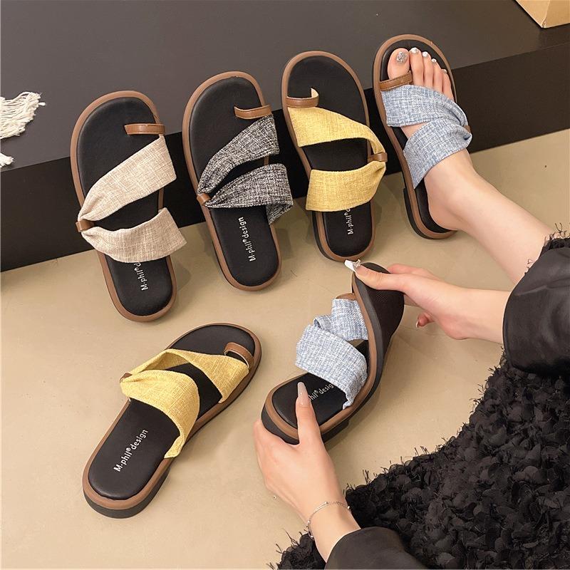 Nischen-Set Zehenslipper Damen Sommer neu Außenmode Designgefühl flacher Boden offene Zehen Strand coole Slipper