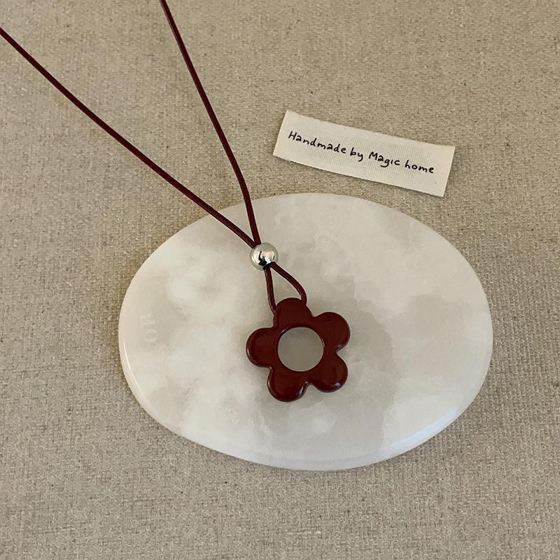 Минималистский стиль, подвеска в виде цветка, капающего маслом, длинное кожаное ожерелье, женственное, милое, темпераментное, универсальное, цепочка на шею, цепочка на свитер