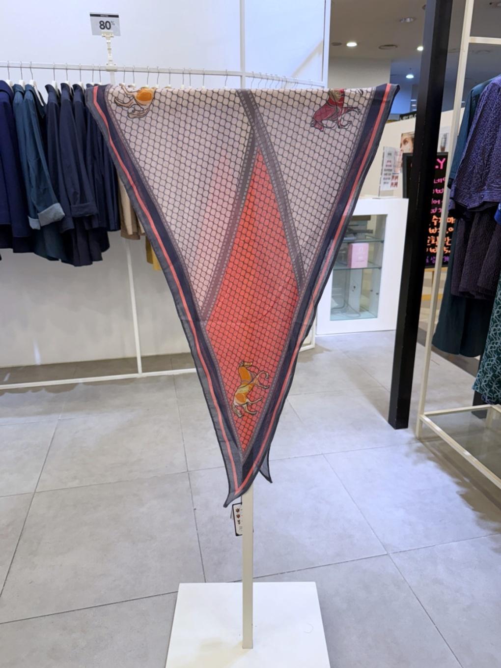 

Crocodile Lady Horse Graphic Scarf CLDWF1102