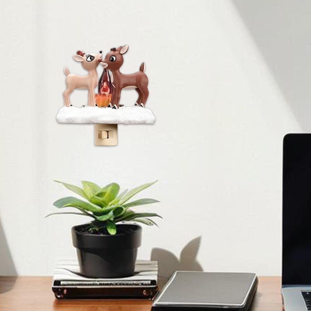 Christmas Campfire Flickering Nightlight Plug Into Wall 3D Decorative Night Light Cartoon Campfire Lamp for Bedroom Bathroom