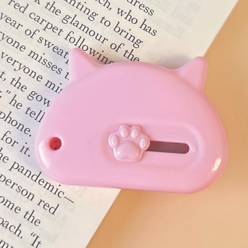 1 Piece Mini Cartoon Utility Knife Beige Coffee Color Bear Cat Paw Rabbit Box Cutter for Student Potable Scrapbook Paper Cutter
