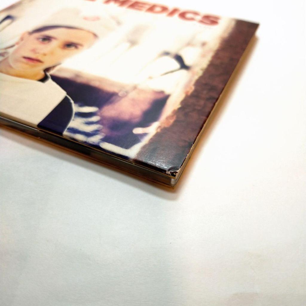 [GEBRAUCHT] THE MEDICS DANCE INTO THE DARK CD