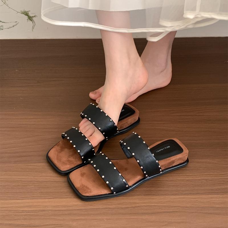 Fashion Comemore French Retro Rivets Slippers for Women Summer Outside Wear Flat Bottom Slides Seaside Holiday Leisure Beach Sandals