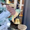 Hölzerne Kolibri-Figur Kolibri-Ornament mit Glocke Handgeschnitzte Holzschnitzerei Kolibri-Ornament Heim-Desktop-Dekoration