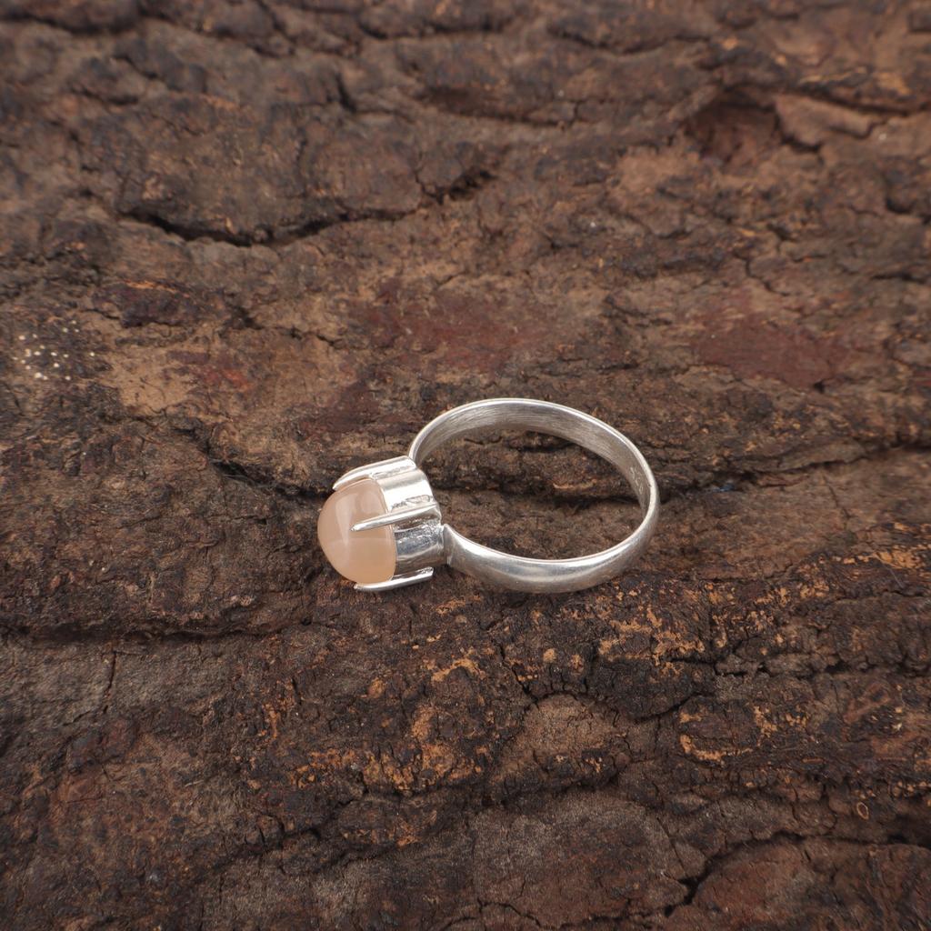 Natural Peach Moonstone 925 Silver Cocktail Engagement Friend Gift Ring Jewelry RR-43-30