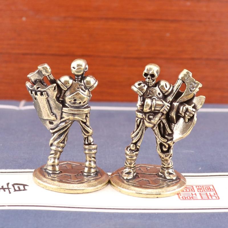 Retro Brass Skeleton Warrior Statue Desktop Ornaments Home Room Decorations Skeleton Man Figurines Miniatures